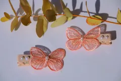 蝶々ヘアクリップ　キッズ　ベビー