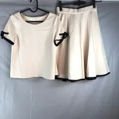 ユニバーバルミューズ UNIVERVALMUSE セットアップ タグ付き 半袖 袖リボン スカート ベージュ系 2サイズ 863498