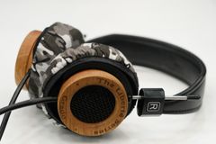 GRADO The Liberte Series TLS-1 のイヤーパッドの保護・修理に mimimamo スーパーストレッチ・ヘッドホンカバー （サイズ：L、色：シティ、型番：MHC-002-CC）