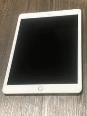 iPad SIMフリー 10.2 インチ 第7世代 2019 Wi-Fi + 4G 32 GB シルバー 商品管理番号:USHIO