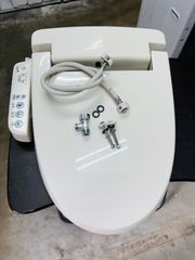SP12 TOSHIBA 温水洗浄便座 SCSーT160／2019年製 - メルカリ