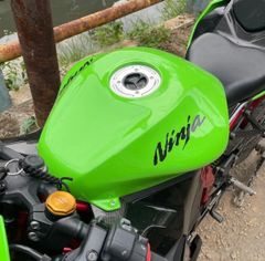 ZX-25R カーボンダッシュボードパネル 受注製造 - メルカリ