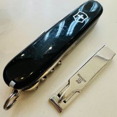 A【中古】VICTORINOX ビクトリノックス HENCKELS ヘンケルス サバイバルナイフ 爪切り 2点セット アウトドア コンパクト 持ち運び