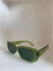 スクエアサングラス 四角いサングラス 長方形 レディース UVカット メンズ トレンド 70s 70年代 80s　グリーン