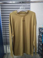 オークリー　Tシャツ