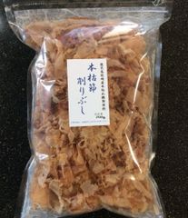 枕崎産　本枯れ鰹節削りぶし　２００ｇ