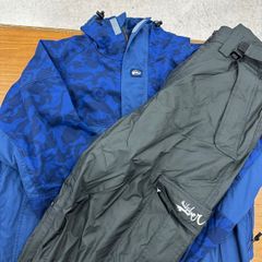 スノーボードウエア　クイックシルバー　Xシリーズ　QUICKSILVER フード付き　ジャケット　パンツ　平塚店-1D