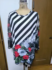 白黒ストライプ×花柄　Tシャツ　１３号