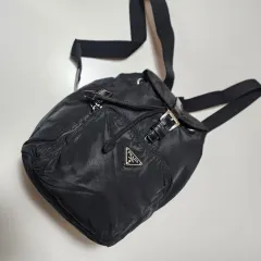 PRADA(プラダ) ポケット1つ リュック リュックサック ミニ