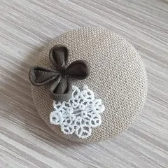 つまみ細工　くるみボタン　ヘアゴム　クローバー