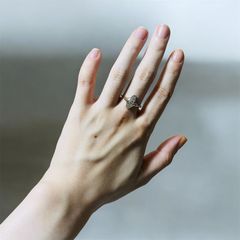 流れるゴールドラインの輝き✨13号リング