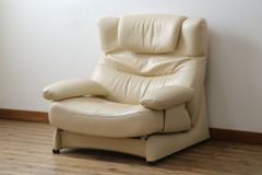 ★事前問合せ必須★ カリモク家具 karimoku 肘掛椅子ロング 中古 美品 ZU42モデル リクライニングソファ 1Pソファ 1人掛けソファ 一人掛けソファ アームチェア パーソナルチェア リペア+発送まで3週間前後 R-081278
