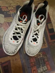 【中古品】NIKE Jordan ルカ1 バスケットシューズ　30センチ Amazon | (ナイキ) ジョーダン ルカ 1 ネクスト ナチュラル PF