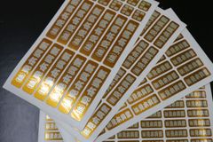44] 金抽出 ICチップ 約100枚セット 都市鉱山 ゆうパケ Pa3 - メルカリ