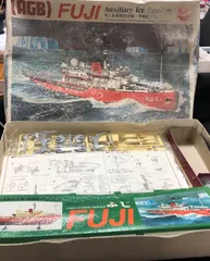 レア希少　南極観測船　ふじ　盾　海上自衛隊 ニチモ 南極観測船 ふじ 海上自衛隊砕氷艦 - メルカリ