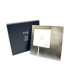 Item thumbnail for item c7255442-9b82-47b0-8754-3f07a45e061c