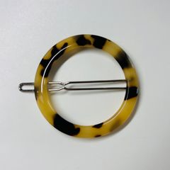ヘアピン　ヘアクリップ　浅いべっ甲柄