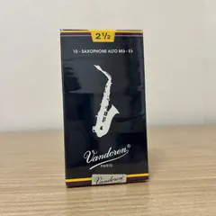 新品未開封　バンドーレン3半 アルトサックスリード3半 vandoren 【国内正規品】VANDOREN バンドレン アルトサックス