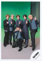 【中古】生写真(ジャニーズ) SixTONES/集合(6人)/全身/シングル「共鳴」MV＆ジャケ写オフショット/公式生写真