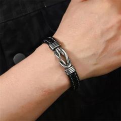 【人気商品】ルバー・インターロッキング・レザーブレスレット　メンズ　レディース　ペア　プレゼント　自分ご褒美のサムネイル