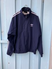 カミヤ様専用　アディダス　adidas  ナイロンジャケット　紺色
