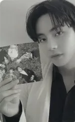 BTS Standard Edition V Proof B