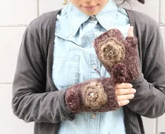 手袋 レディース ハンドウォーマー ニット 花 コサージュ ガーリー 指なし アクリル