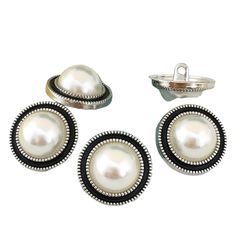 Item thumbnail for item dde1cc98-eeed-472a-8854-487169f56c6d