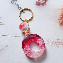 O】イニシャルキーホルダー☆幻想的☆レッド☆レジン☆ハンドメイド