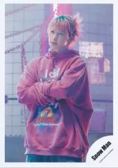 【中古】生写真(ジャニーズ) Snow Man/佐久間大介/膝上/シングル「Dangerholic」MV＆ジャケ写オフショット/公式生写真