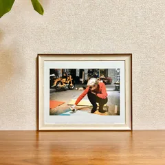 新品☆額縁付アートポスター(BRUCE MCGAW GRAPHICS)☆アンディ・ウォーホル（Andy Warhol）☆Andy with Spray Paint and Moped, The Factory, NYC, circa 1965☆213