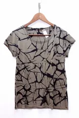 【212812】HUGO BOSS ヒューゴボス  Uネック 半袖Tシャツ　プリント  S カーキのサムネイル