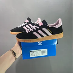 Adidas OG ハンドボール スペツィアル Handball Spezial レディース Core Black/Clear Pink/Gum スニーカー