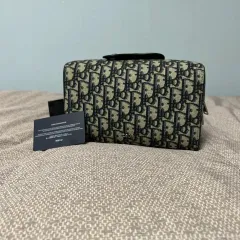 Dior(ディオール) オブリーク トイレタリー リンゴバッグのサムネイル