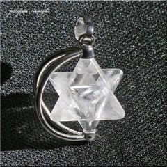 マカバスター ペンダントトップ 水晶 クリスタル 星　アクセサリー スター ペンダント