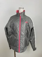 PUMA プーマ M レディース ダウンジャケット 胸ロゴ、グレー、ピンク 20250929-0012