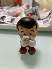 ディズニーキャラクター　かくれんぼフィギュア　ピノキオ