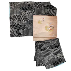 【単品小紋ALL 1980円】 小紋　袷　裂取り柄　黒地　縮緬　正絹　リユース着物　小柄な方向け　カジュアル　リサイクル着物