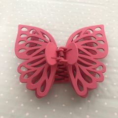 ●バタフライ バンスクリップ ピンク まとめ髪に