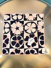【未使用・新品】【公式正規取扱い】Vivienne Westwood（ヴィヴィアンウエストウッド）RED FLOWERS タオルハンカチ レトロフラワー ギフト プレゼント