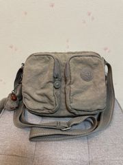 キプリング　Kipling ショルダーバッグ　K12187-31V 中古　グレー