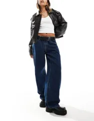 【送料無料】 ドクターデニム レディース デニムパンツ ボトムス Dr Denim Hill relaxed fit low rise wide straight leg jeans in pebble dark retro blue wash Darkwas