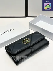 【今日特価】Chanel シャネル クラシック二つ折りウォレットシリーズ オリジナル羊革を採用し精巧な仕上げに優れる