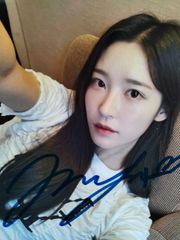 ミョン・ヒョンソ直筆サイン入り2Lサイズ写真…クラッシー…Myung