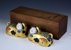 【江戸期】犬筥 一対 大型 24cm 彩色金彩 古美術 骨董品 有職飾り 希少品 江戸期】犬筥 一対 大型 24cm 彩色金彩 古美術 骨董品 有職飾り 希少品