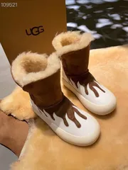 2024年最新】UGG ブーツ ショート クラシック 新品の人気アイテム