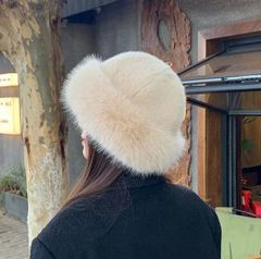 Item thumbnail for item 9a90673e-bc7a-4252-9b4b-5b6590f4d588