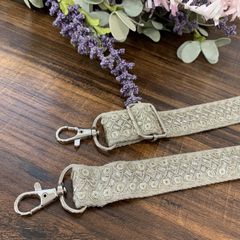 値下げ↓☆インド刺繍☆スマホストラップ☆ショルダーストラップ☆シルバー、スパンコール系☆ホワイトデー プレゼント