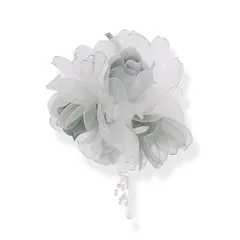[クレインズコレクション] ふんわり シフォン 三つ花 コサージュ ブローチ ピン クリップ付 フォーマル 入学式 卒業式 結婚式 ハレの日の特別なシーンに (シルバー)