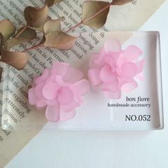 NO.052 ピアス イヤリング ハンドメイド 大ぶり お花 ピンク かわいい